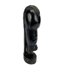 Lade das Bild in den Galerie-Viewer, Black carved statue of a face on a white background