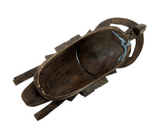 Lade das Bild in den Galerie-Viewer, Senufo African tribal mask with bird on head, 16 inches tall.