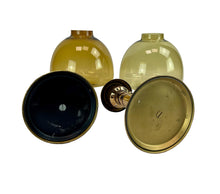 Indlæs billede til gallerivisning Hurricane light "Claudia" in brass and glass top in amber color. 2 pcs.