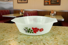 Lade das Bild in den Galerie-Viewer, JAJ PYREX Rose, Small Casserole Dish, Model 509 - MOJO Shop