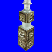 Lade das Bild in den Galerie-Viewer, Vintage Nils Thorsson Royal Copenhagen Baca 14" Table Lamp, Mid - Century 1960s - 1970s Ceramic - MOJO Shop