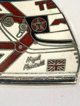 Load image into Gallery viewer, Vintage Benetton F1 Nigel Mansell Keyring and Badge
