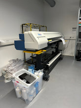 Load image into Gallery viewer, MIMAKI TX2 TEXTILE PRINTER (162 cm /64-INCH)
