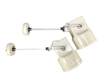 Indlæs billede til gallerivisning 70s Unispot ceiling lamp with extension arm by Louis Poulsen, Denmark
