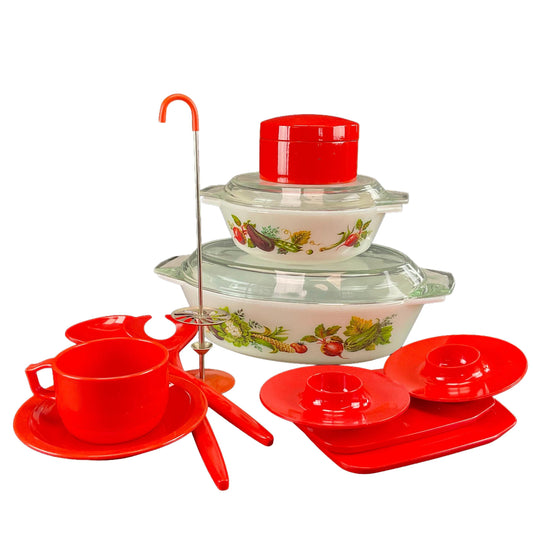 Gift Set - ROSTI Mepal Melamine & JAJ Pyrex UK. Vintage Iconic Design