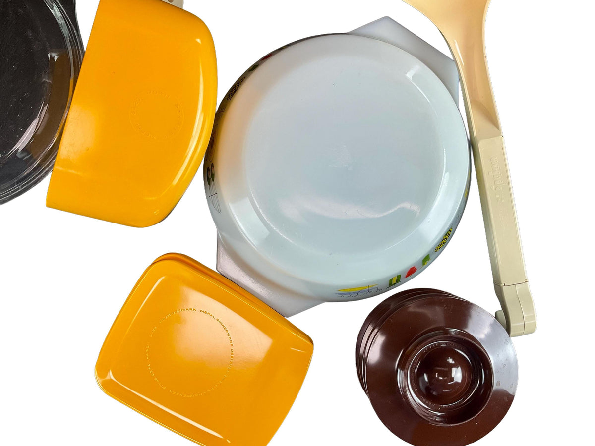Gift Set - ROSTI Mepal Melamine & JAJ Pyrex UK. Vintage Iconic Design