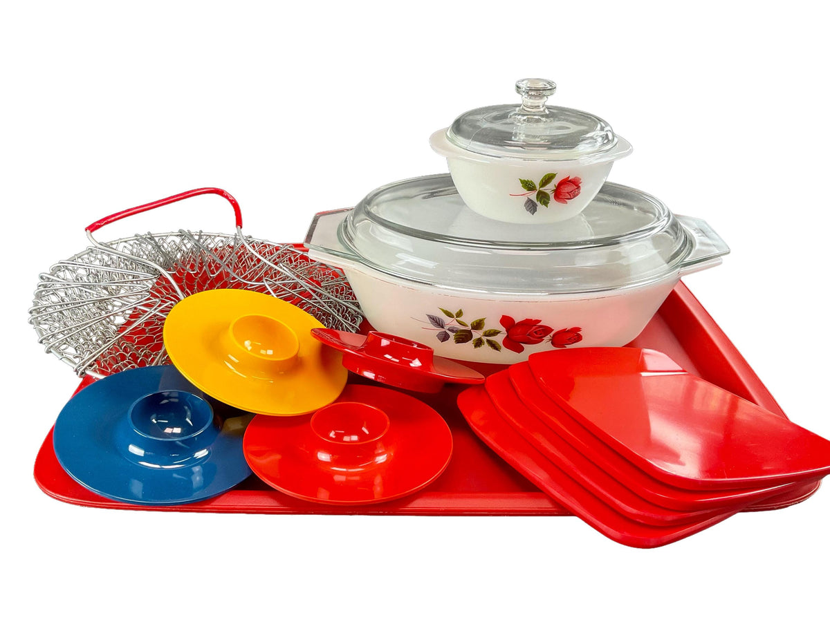 Gift Set - ROSTI Mepal Melamine & JAJ Pyrex UK. Vintage Iconic Design