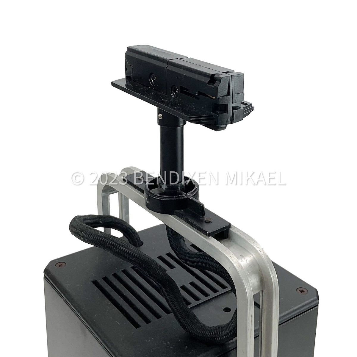UNISPOT Black -  RAIL, 3 spotlights and rail mount