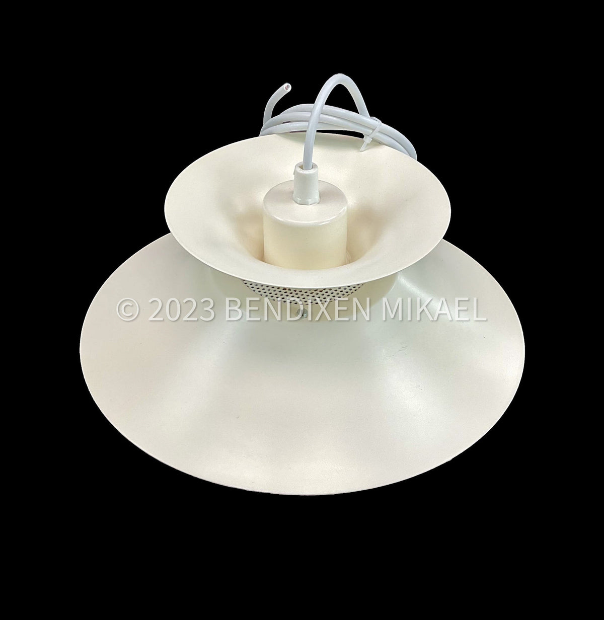 Carina Pendant Light: Danish Design, Retro 80s Style, Unique Lighting - MOJO Shop