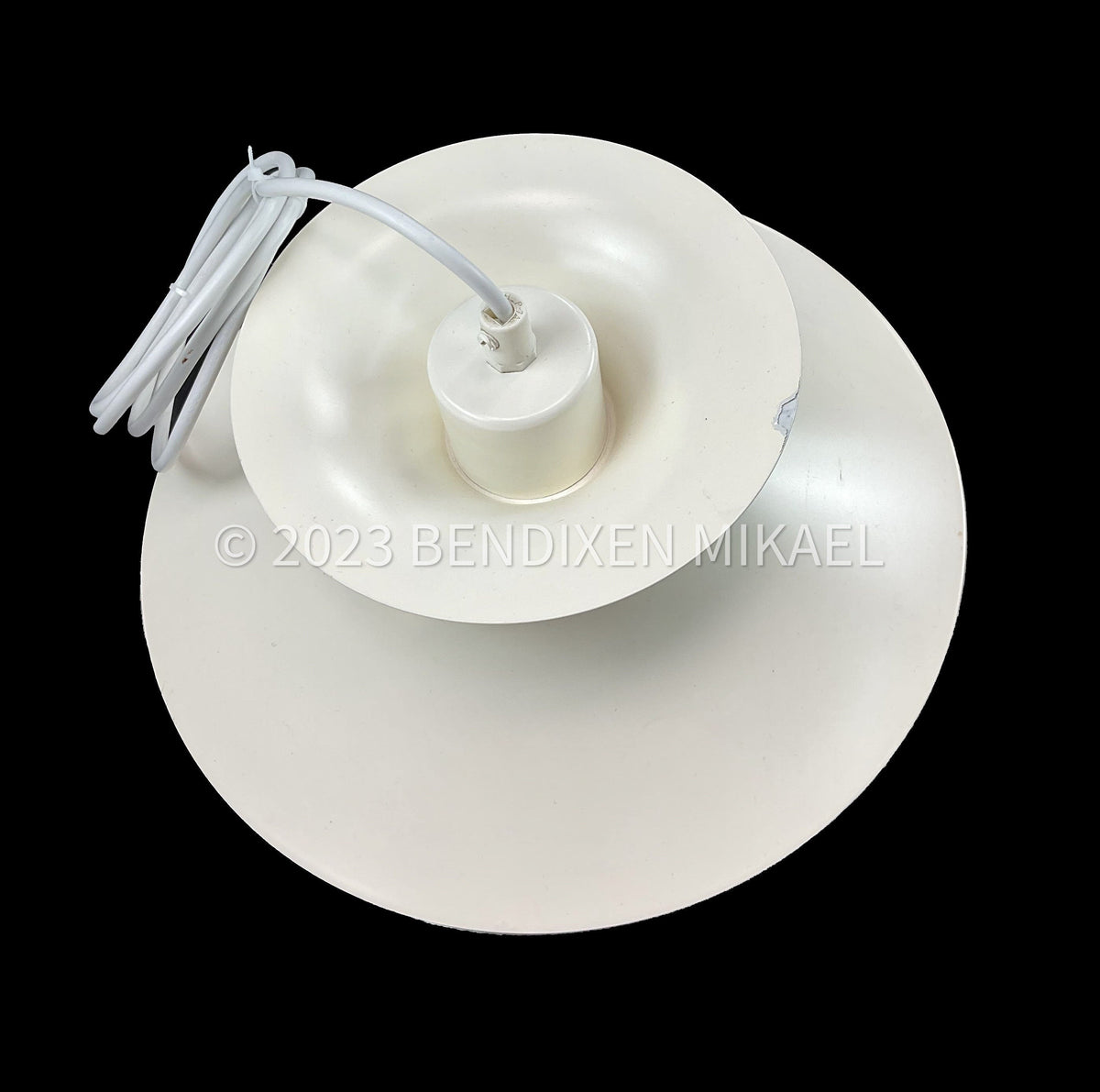 Carina Pendant Light: Danish Design, Retro 80s Style, Unique Lighting - MOJO Shop
