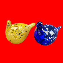 Load image into Gallery viewer, Pair of Handblown Glass Birds by Meri Lasi | Finnish Mid-century Art Glass, 1970s
