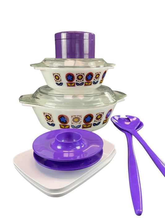 Gift Set - ROSTI Mepal Melamine & JAJ Pyrex UK. Vintage Iconic Design