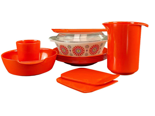 Gift Set - ROSTI Mepal Melamine & JAJ Pyrex UK. Vintage Iconic Design