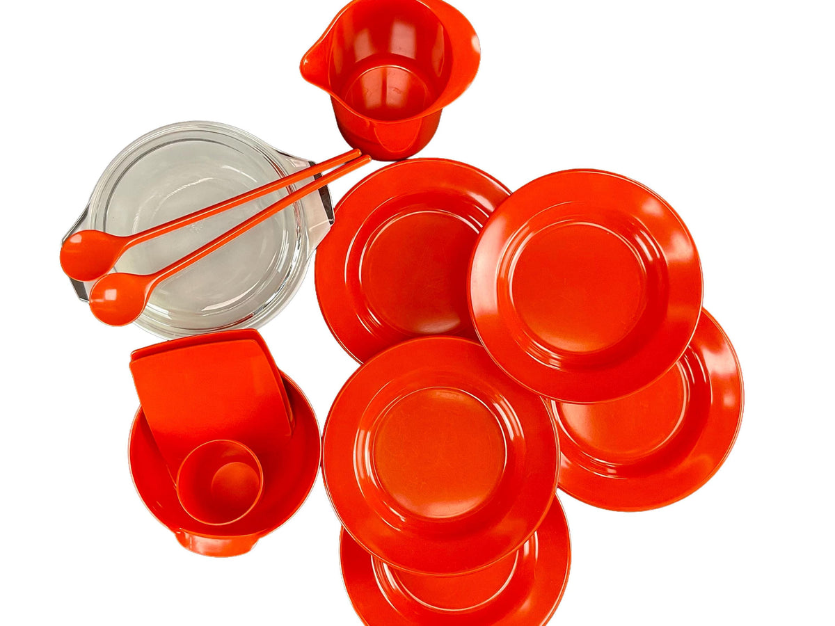 Gift Set - ROSTI Mepal Melamine & JAJ Pyrex UK. Vintage Iconic Design