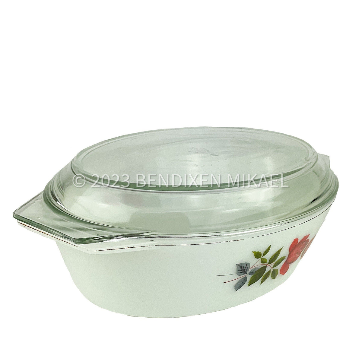 JAJ PYREX Rose, Casserole Dish, Model 524 - MOJO Shop